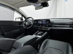 2023 Kia Sportage 2.0T 2WD Premium, белый — фото 15
