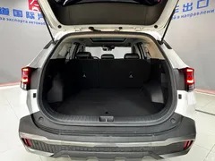 2023 Kia Sportage 2.0T 2WD Premium, белый — фото 19