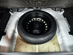 2023 Kia Sportage 2.0T 2WD Premium, белый — фото 20
