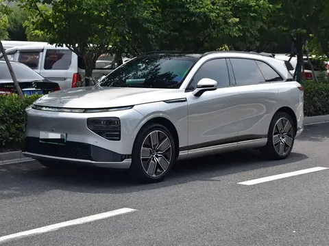2022 Xpeng G9 570 Max