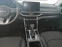 2021 Kia Cerato 1.5L CVT Fashion, белый — фото 6