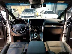 2021 Toyota Vellfire Crown Hybrid 2.5L HV Premium, белый — фото 11