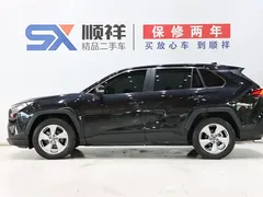 2021 Toyota RAV4 2.0L CVT 2WD Fashion — фото 6