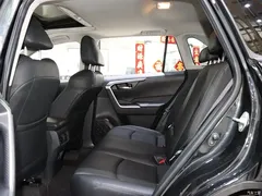 2021 Toyota RAV4 2.0L CVT 2WD Fashion — фото 11