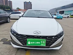 2022 Hyundai Elantra 1.5L CVT LUX Premium, белый — фото 3