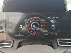 2022 Hyundai Elantra 1.5L CVT LUX Premium, белый — фото 12