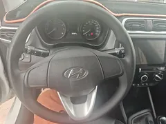 2020 Hyundai Reina 1.4L MT GL, белый — фото 7
