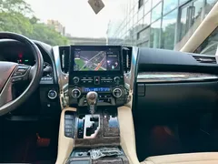 2021 Toyota Alphard Hybrid 2.5L Premium, белый — фото 7