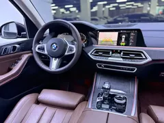 2021 BMW X5 xDrive30i M, чёрный — фото 17