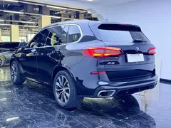2021 BMW X5 xDrive30i M, чёрный — фото 21