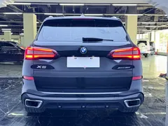 2021 BMW X5 xDrive30i M, чёрный — фото 22