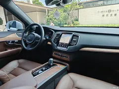 2023 Volvo XC90 B6 Zhiyi Luxury 7-seater, белый — фото 13