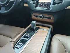 2023 Volvo XC90 B6 Zhiyi Luxury 7-seater, белый — фото 14