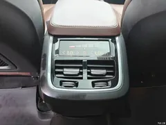 2023 Volvo XC90 B6 Zhiyi Luxury 7-seater, белый — фото 15