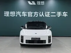 2025 Li Auto i6 4WD Standard, белый — фото 2