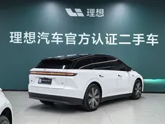 2025 Li Auto i6 4WD Standard, белый — фото 4