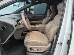 2025 Li Auto i6 4WD Standard, белый — фото 7