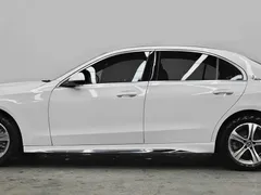 2022 Mercedes-Benz C-Class C 200 L Sport, белый — фото 11