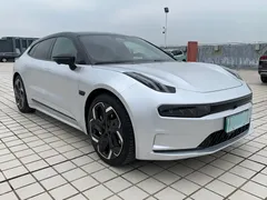 2022 Zeekr 001 Long Range Dual Motor YOU, белый — фото 3