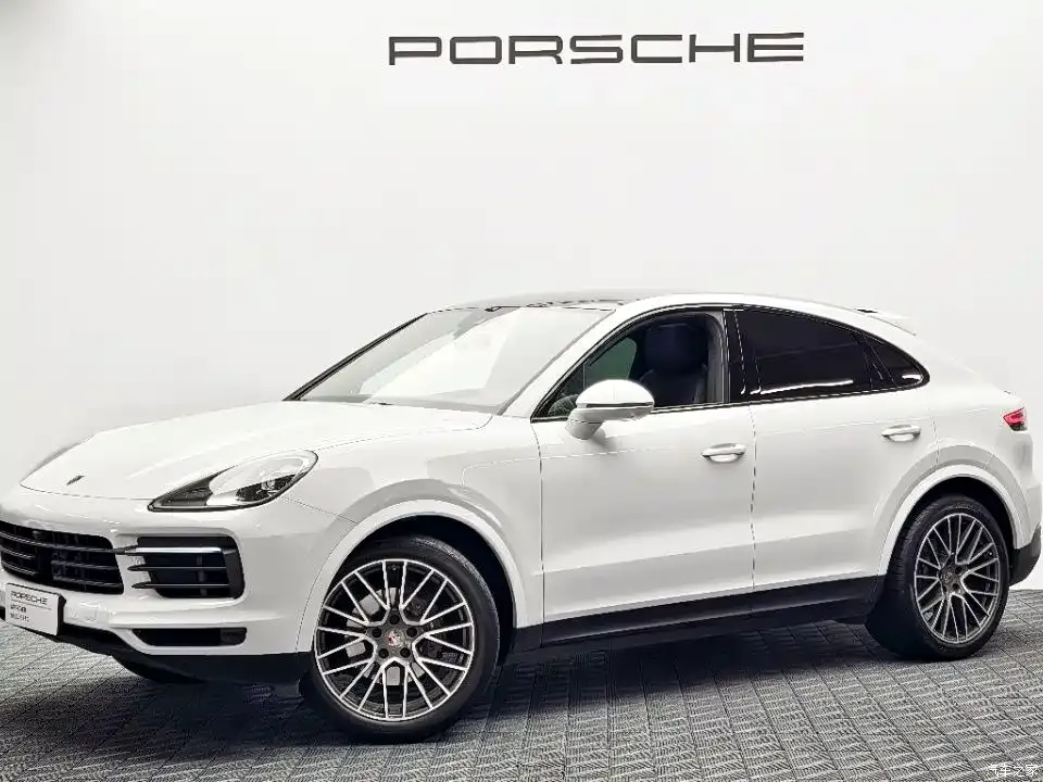 2023 Porsche Cayenne Cayenne Coupé 3.0T Platinum