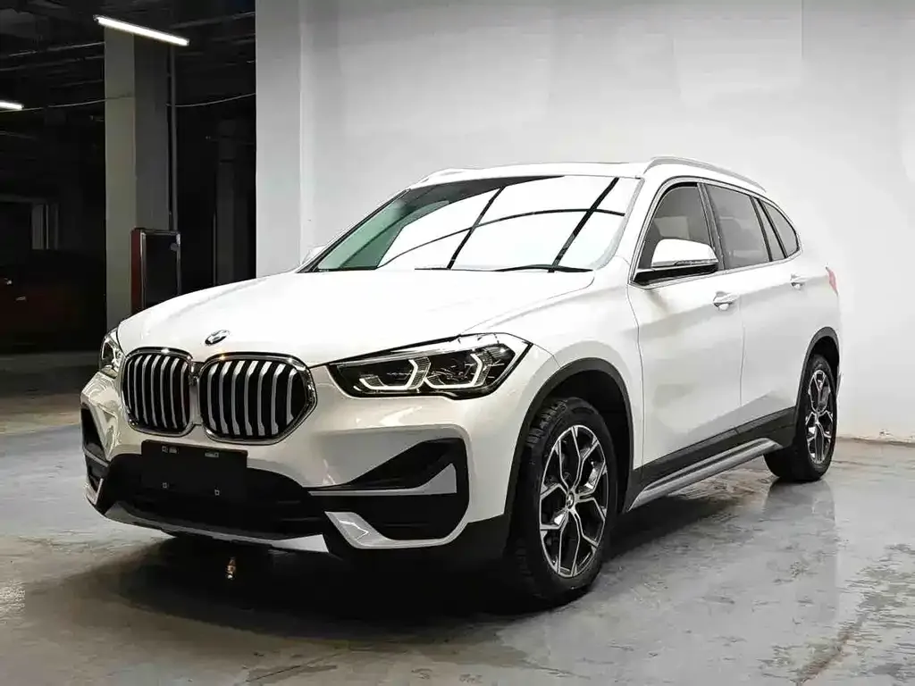 2022 BMW X1