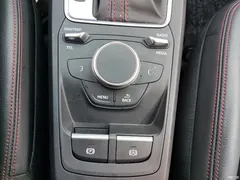 2022 Audi Q2L 35 TFSI aggressive and dynamic, белый — фото 14