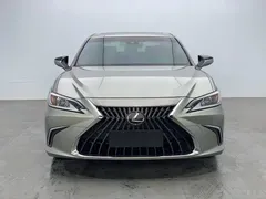 2022 Lexus ES 200 — фото 2