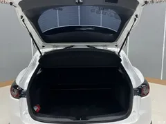 2021 Mazda CX-4 2.0L AT 2WD, белый — фото 16