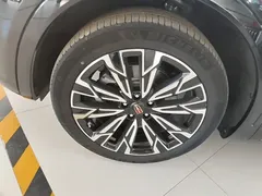 2023 Hongqi HS5 2.0T 4WD Pro, чёрный — фото 23