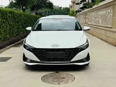 2022 Hyundai Elantra 240TGDi DCT LUX Premium, белый — фото 2