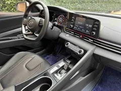2022 Hyundai Elantra 240TGDi DCT LUX Premium, белый — фото 8