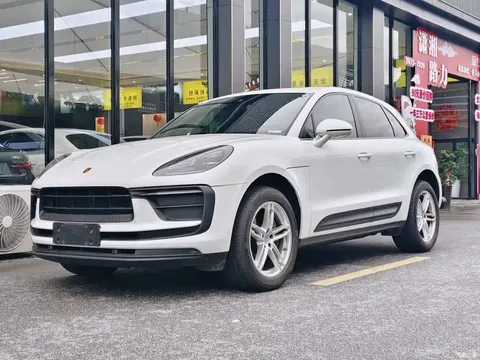 2023 Porsche Macan Macan 2.0T