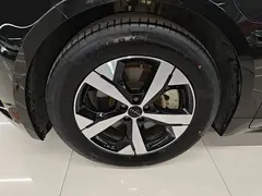 2022 Zeekr 001 Long Range Dual Motor WE EV, чёрный — фото 23