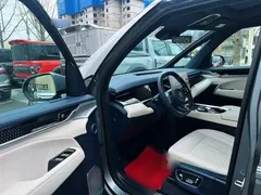 2024 Zeekr 009 6-Seat Executive 4WD 108kWh — фото 15