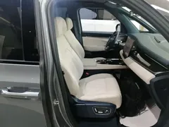 2024 Zeekr 009 6-Seat Executive 4WD 108kWh — фото 25