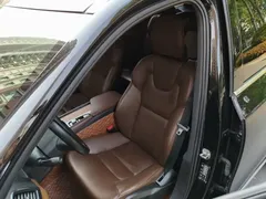 2021 Volvo XC90 B5 Luxury 5-seat, чёрный — фото 11