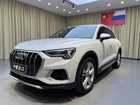 2022 Audi Q3 35 TFSI Fashion