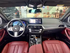 2023 BMW 5 Series 530Li Leading M Sport Package, чёрный — фото 7