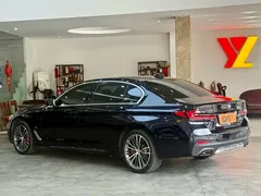 2023 BMW 5 Series 530Li Leading M Sport Package, чёрный — фото 14