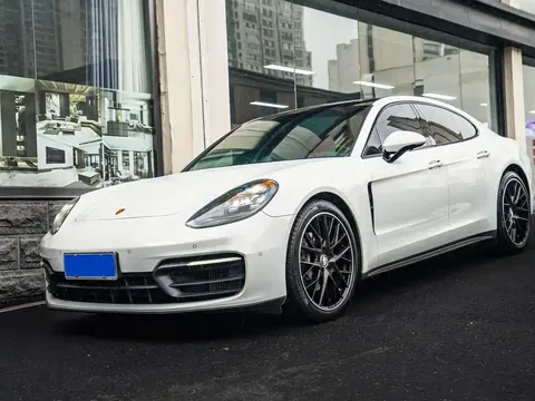 2022 Porsche Panamera 2.9T