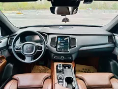 2021 Volvo XC90 B6 Sport 7, чёрный — фото 6