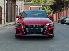 2022 Audi A3L Limousine 35 TFSI — фото 2