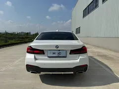 2023 BMW 5 Series 530Li Leading M Sport Package, белый — фото 4