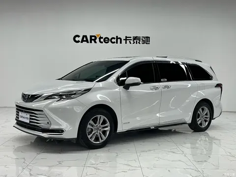 2021 Toyota Sienna 2.5L Hybrid Platinum