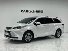 2021 Toyota Sienna 2.5L Hybrid Platinum, белый — фото 1