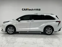 2021 Toyota Sienna 2.5L Hybrid Platinum, белый — фото 8