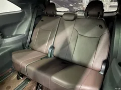 2021 Toyota Sienna 2.5L Hybrid Platinum, белый — фото 11