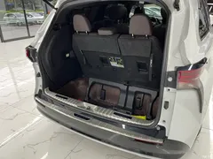 2021 Toyota Sienna 2.5L Hybrid Platinum, белый — фото 24