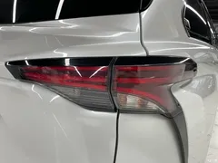 2021 Toyota Sienna 2.5L Hybrid Platinum, белый — фото 26