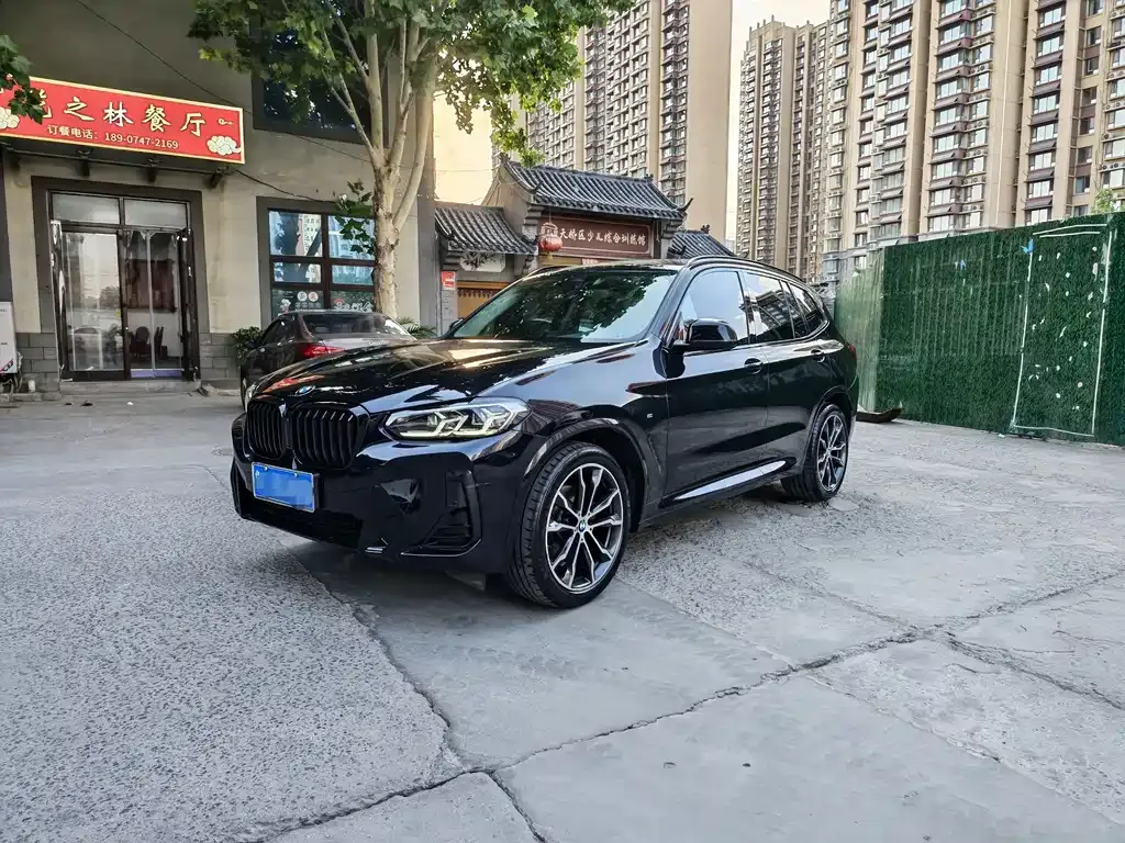 2022 BMW X3 xDrive30i M